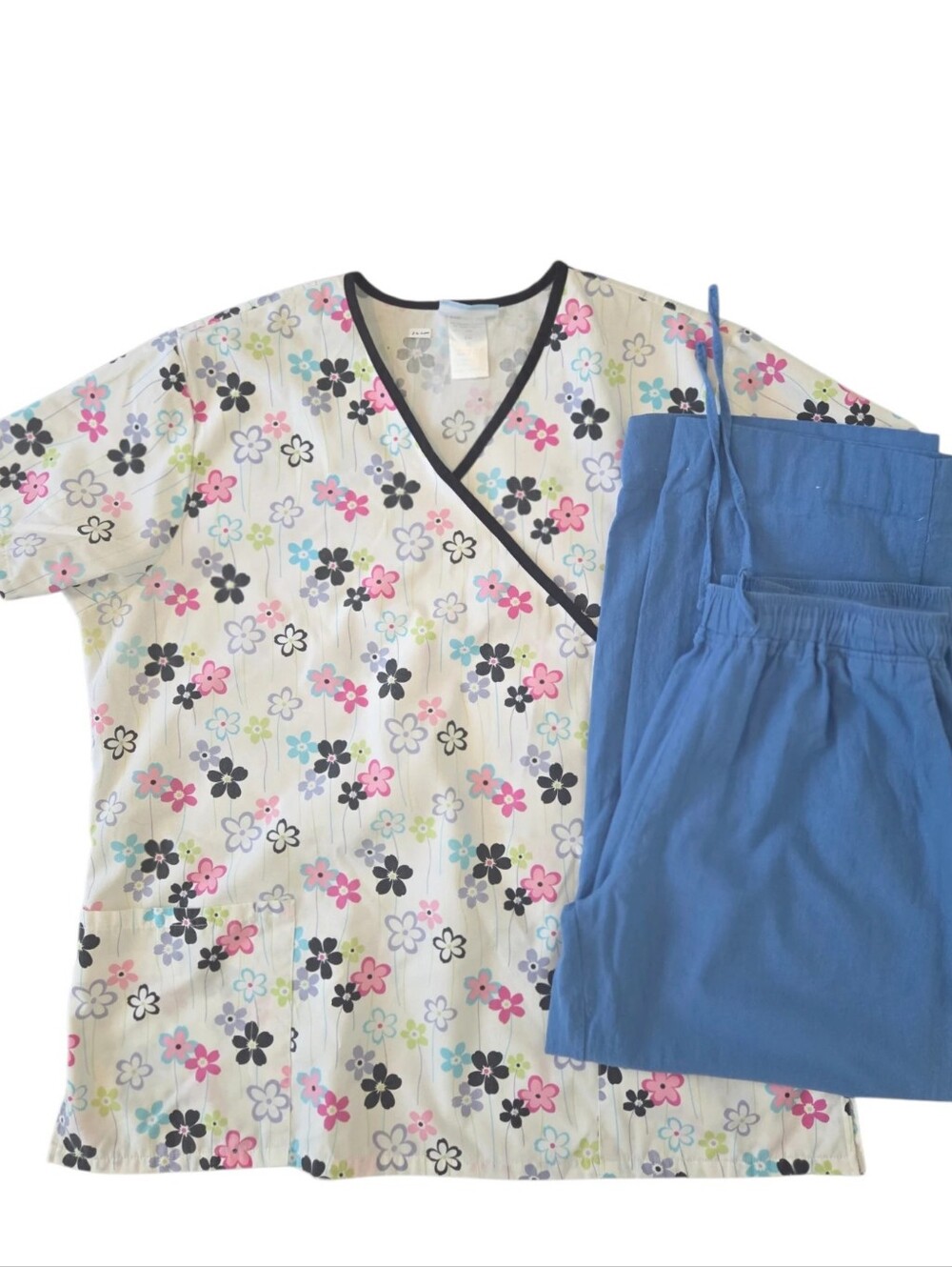 1215 Flowers Scrub Set